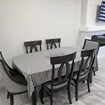 Beautiful Home, Close To Many Amenities - Full Apartment