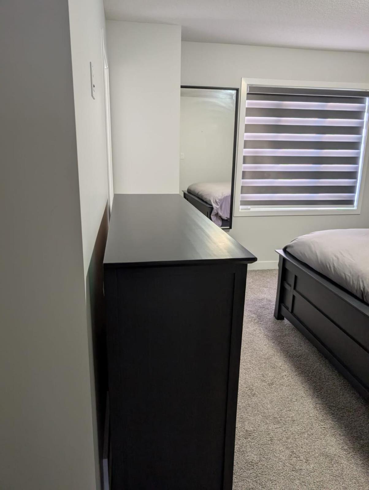Beautiful Home, Close To Many Amenities - Full Apartment *